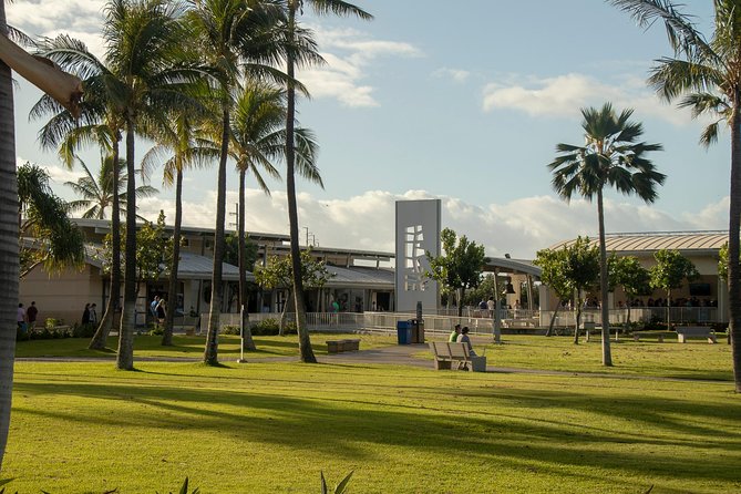 Best of Oahu: Pearl Harbor, Arizona Memorial and the Polynesian Cultural Center - Pearl Harbor Visitor Center: where the story starts
