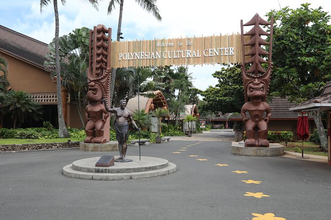 Best of Oahu: Pearl Harbor, Arizona Memorial and the Polynesian Cultural Center - Morning logistics from Waikiki: start early, move fast