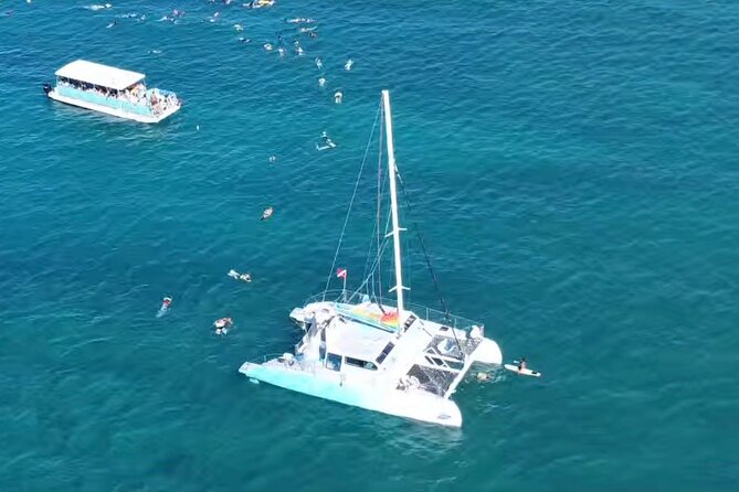 Board from Waikiki Beach for Aloha Hour Sail on Hāwea Catamaran - Onboard comfort and the little design perks
