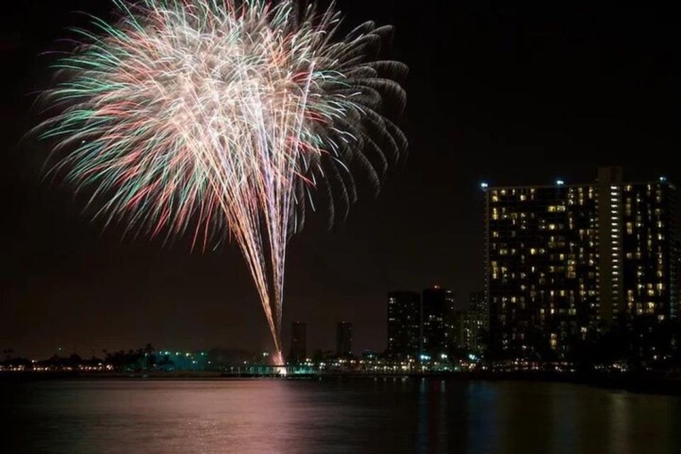 Board from Waikiki Beach: Friday Night Fireworks sail - The Fireworks Moment: What Makes This Show Worth the Money