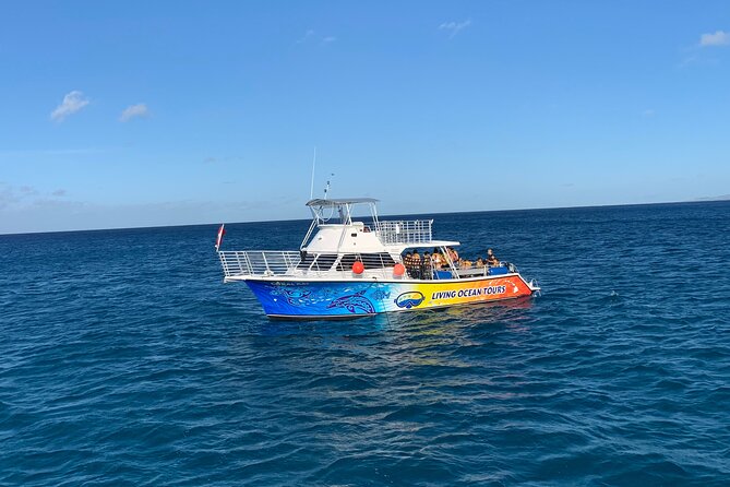 BYOB Sunset Cruise off the Waikiki Coast - Snacks, music, and the crew factor (yes, this matters)