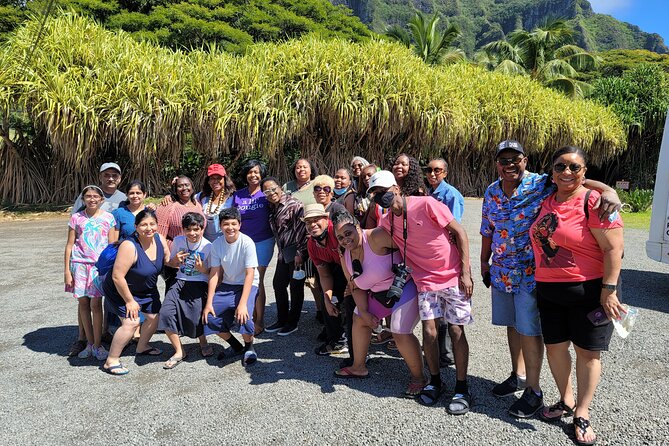 Byodo In Temple, Waimea Botanical Garden-Waterfall: Includes Fees - Dole Plantation: famous place, but the tour keeps it quick