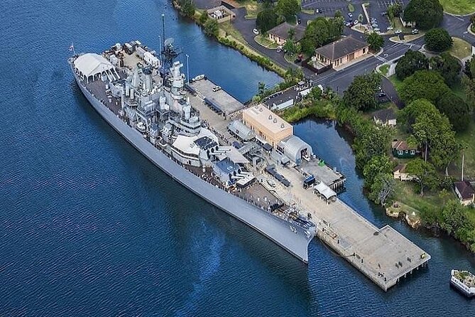 Complete Pearl Harbor Experience Tour Departing from Waikiki Area - Back through Honolulu: city stops that turn a bus ride into context