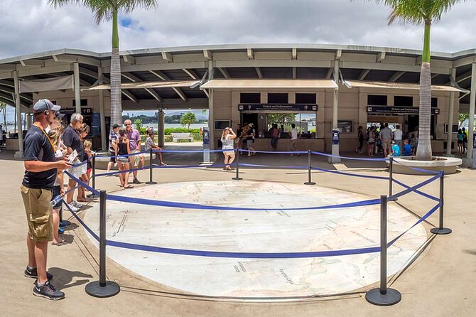 Deluxe Pearl Harbor USS Arizona Memorial and Honolulu City Tour - Included extras: water, juice, and what you should plan for