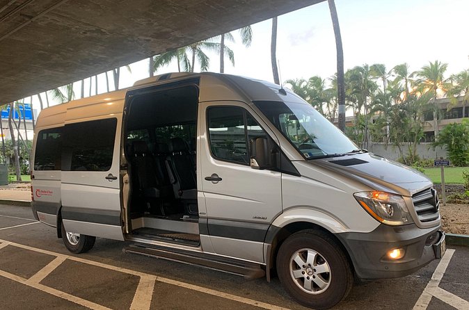 Departure Shuttle: Waikiki Hotel to Airport - Extra Fees for Big Gear: Car Seats, Surf Boards, Golf Bags