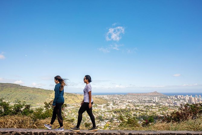 Diamond Head Official Self-Guided Narrated Audio Tour - Earphones and device use: handy when it works