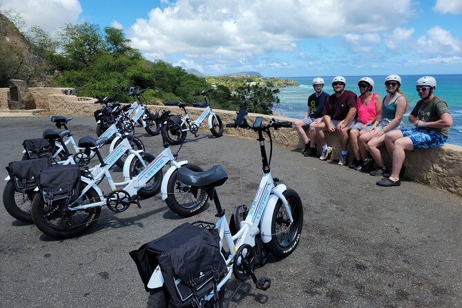 Electric Bike Ride & Diamond Head Hike Tour - From Kūhiō Ave to Waikiki: what the ride feels like