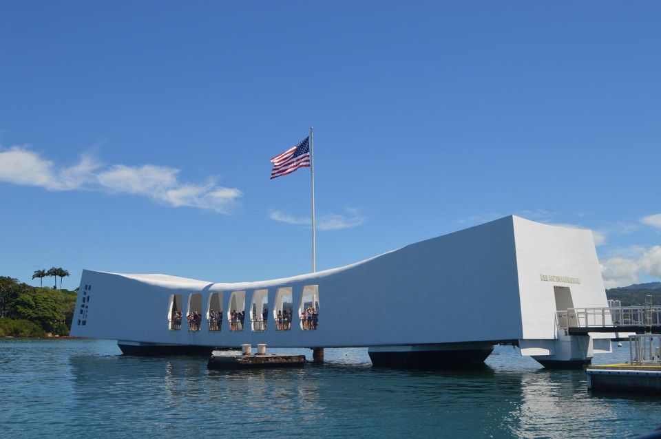 From Waikiki: Pearl Harbor USS Arizona Memorial Program - The return drive: National Memorial Cemetery of the Pacific and a taste of Honolulu