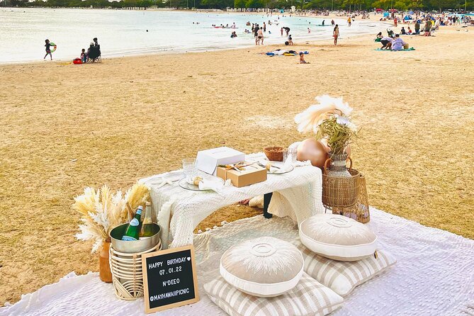 Hawaii Beach Picnic Date - Ala Moana Sunset Picnic: The Two-Hour Sweet Spot