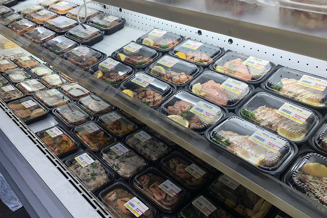 Hawaiian Food Tour by Bike in Oahu - Kelly’s narration: how the guide adds real value