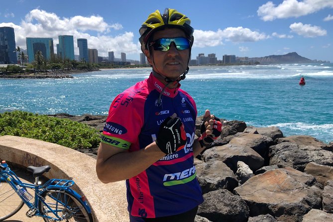 Historical Honolulu Bike Tour - Aloha Tower by elevator: the views payoff