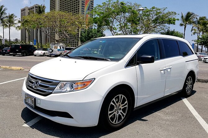 Honolulu Airport & Waikiki Hotels Private Transfer by Minivan (up to 5 people) - Hotel drop-off in Waikiki: the part you’ll actually remember