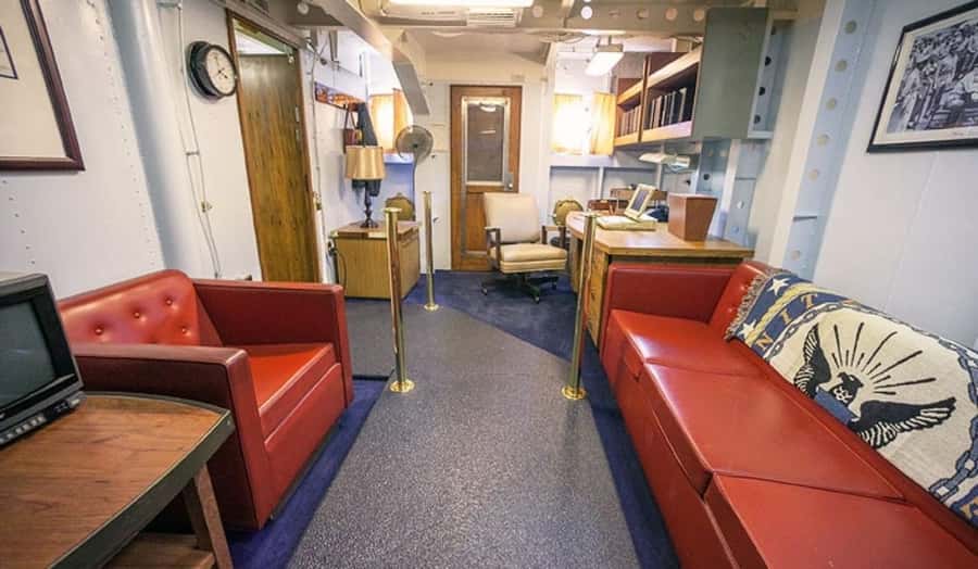 Honolulu: Battleship Missouri Memorial with Guide Option - USS Missouri Memorial: why the Surrender Deck matters