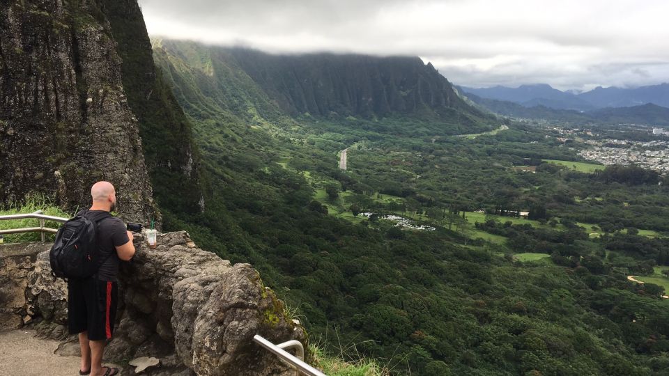 Honolulu: Oahu Island Full-Day Guided Tour by Bus with Lunch - North Shore surf beaches: see the lineup, then keep moving