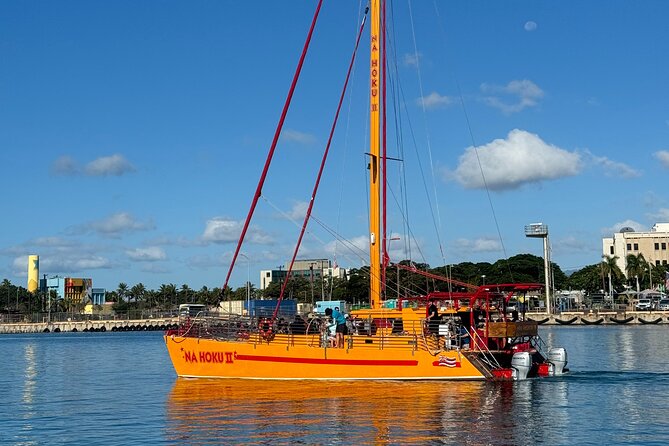 Honolulu Sunset Sail from Kewalo Harbor Including Drinks - Safety and staff: what the crew does right
