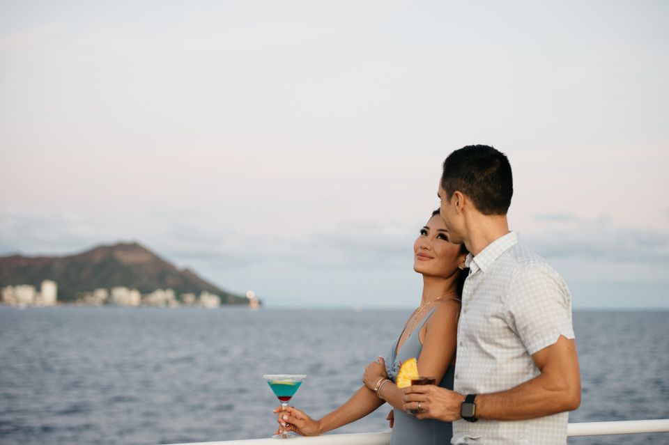 Honolulu: Waikiki Sunset and Cocktail Cruise - Who should book this Waikiki sunset cocktail cruise