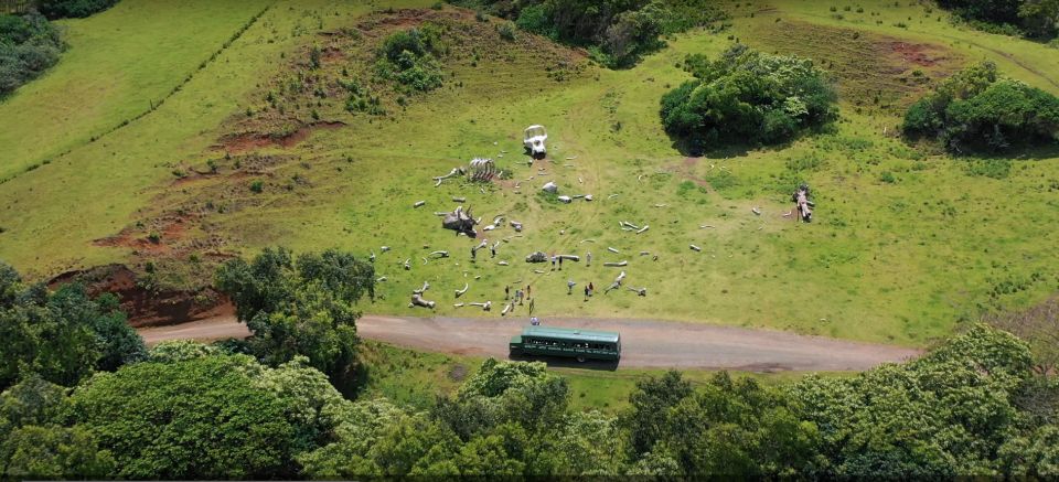 Kaneohe: Kualoa Ranch Hollywood Film Locations Tour by Bus - Vintage open-air bus: photo angles, views, and the weather factor