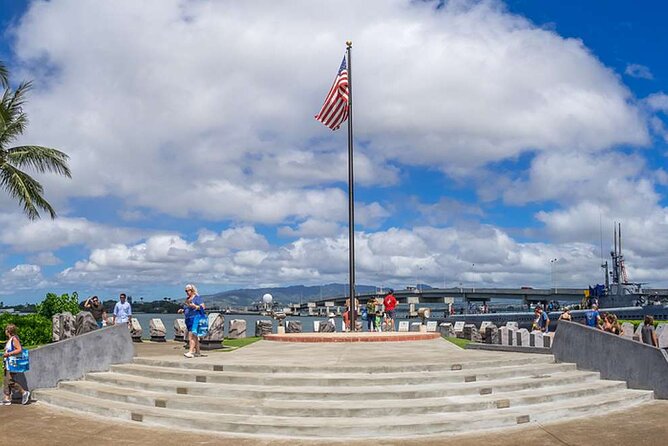 Luxury Pearl Harbor USS Arizona Memorial Small Group Tour - USS Arizona Memorial: the reserved ticket advantage and the Navy shuttle