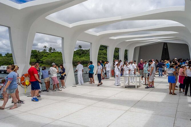 Luxury Pearl Harbor USS Arizona Memorial Small Group Tour - The return to Waikiki Beach: a meaningful ending, not just a drop-off