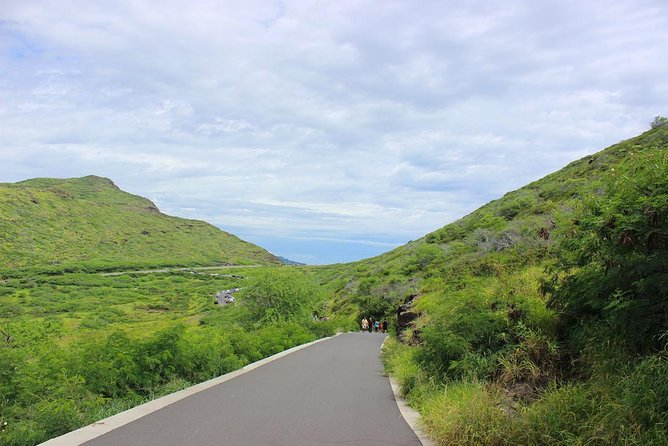 Makapu’u Lighthouse Trail and Shuttle Service - What to pack (and what to watch for)
