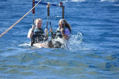 Maunalua Bay Higher Flyer Parasailing Adventure - The two heights: 500 feet vs 700 feet (and who should choose)