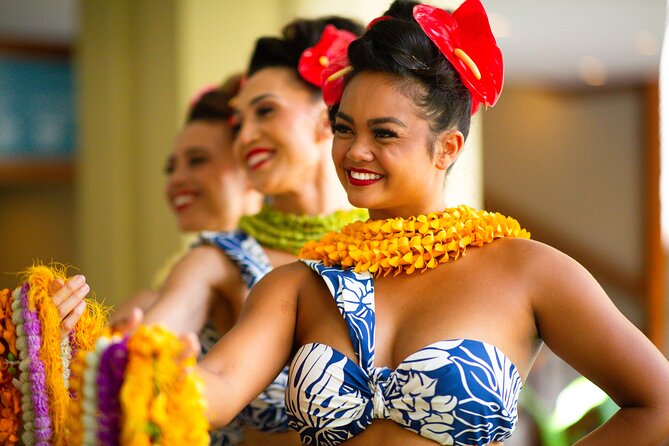 Nā Lei Aloha, A Waikīkī Lū'au - Lei in the Spotlight: What Na Lei Aloha Is Really Doing