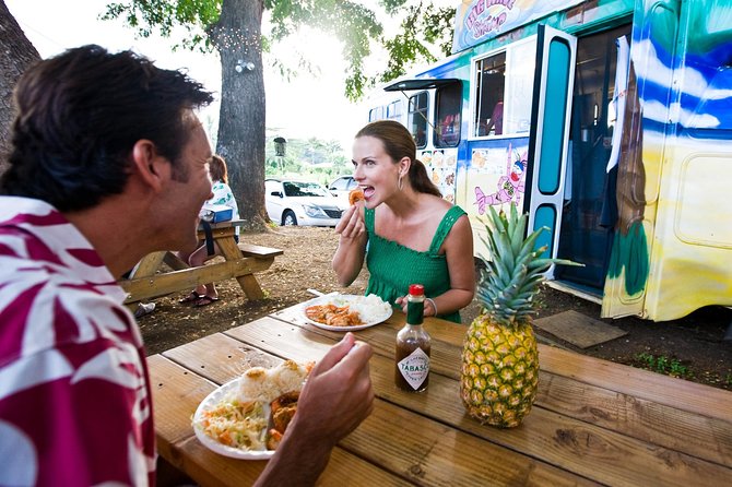 Oahu Circle Island Small Group Tour - Macadamia Farm to Kualoa Beach: Tasting and Seeing Windward Oahu