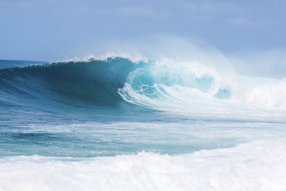 Oahu: Complete Island Tour with Tropical Waterfall Swimming - Coffee at Green World + North Shore Icons: Morning Views Before the Crowds