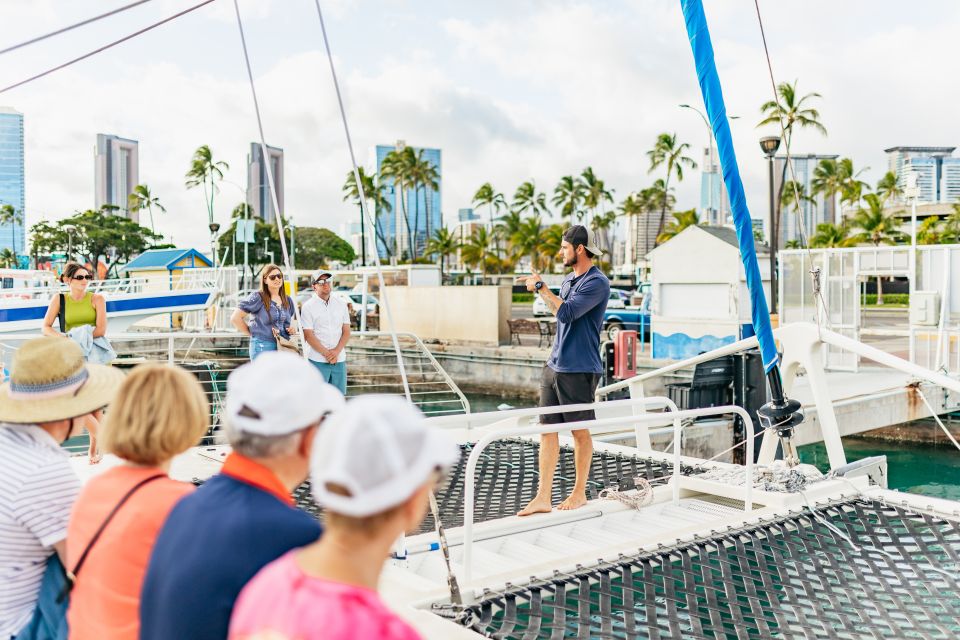 Oahu: Diamond Head Cruise with Drinks & Appetizers - Drinks and Local Bites: What You Actually Get