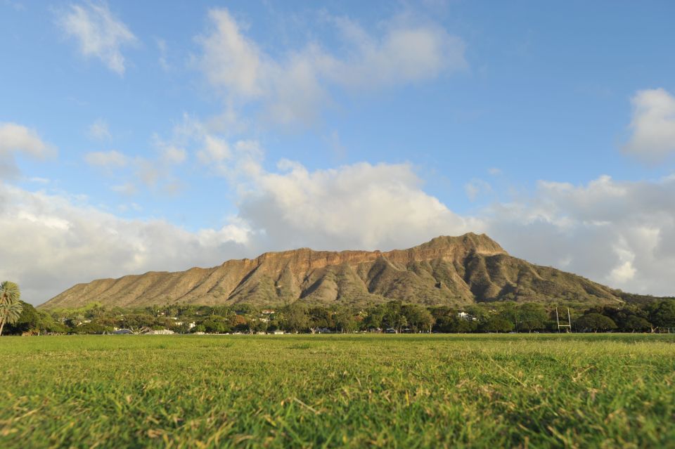 Oahu: Diamond Head Hike with Roundtrip Transportation - What You’ll See at the Top: Waikiki + Pacific in One Shot