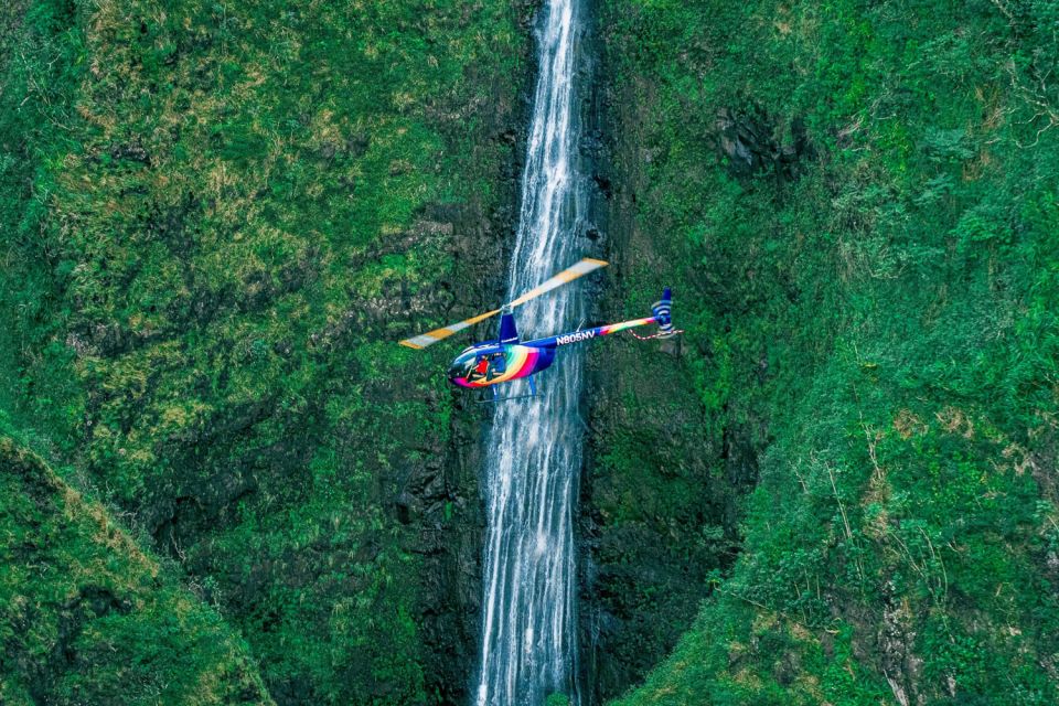 Oahu: Helicopter Tour with Doors On or Off - Getting Your Bearings: Honolulu Harbor, Aloha Tower, and Waikiki