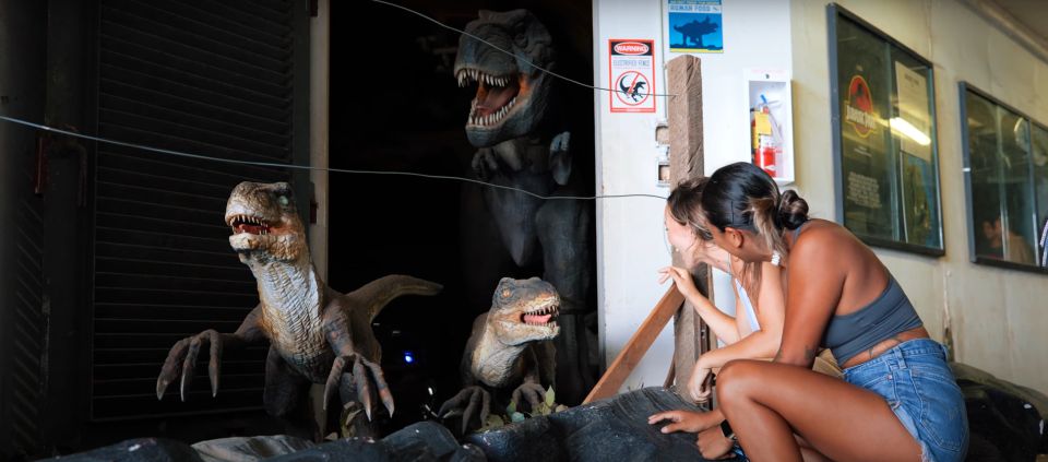 Oahu: Kualoa Jurassic Movie Set Adventure Tour - English Live Guide + Set Route: What “Guided” Really Means Here