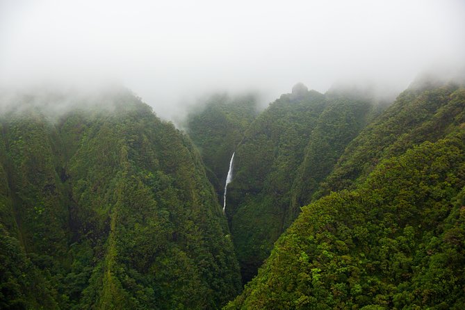 Oahu: Magnum PI Hughes 500 4-Passenger Doors-Off Helicopters - The Route in Real Time: Pearl Harbor to Waikiki, Then Out to the Windward Side