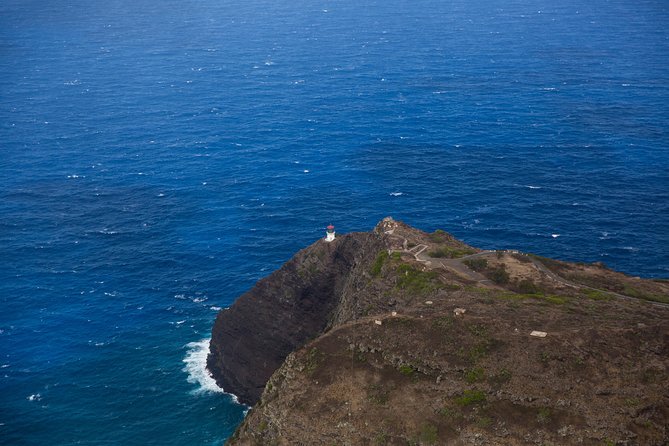 Oahu: Magnum PI Hughes 500 4-Passenger Doors-Off Helicopters - Halona Blowhole, Diamond Head, and Sacred Falls: The Dramatic Edges of Oahu