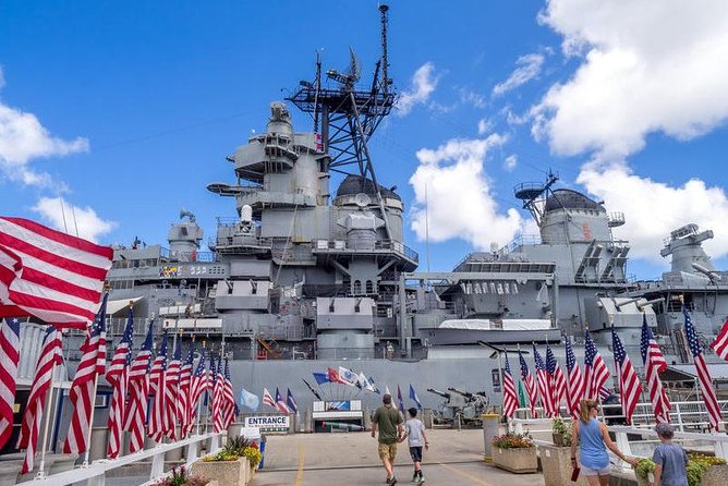 Oahu: Pearl Harbor Complete Experience Passport - How not to feel rushed: timing, movement, and what guides do well