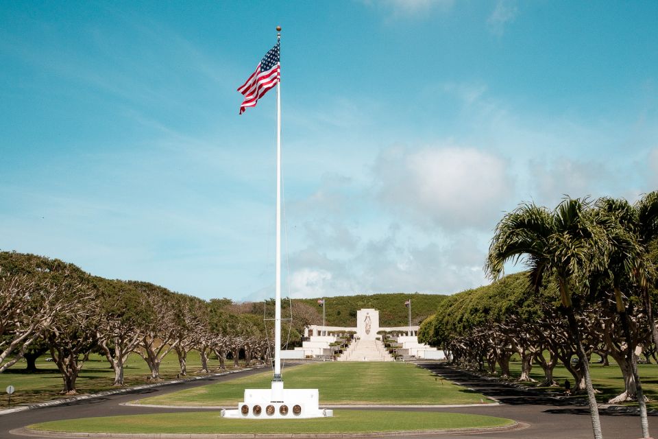 Oahu: Pearl Harbor, USS Arizona, and City Highlights Tour - Price and value: is $60 for Pearl Harbor and Honolulu a deal?