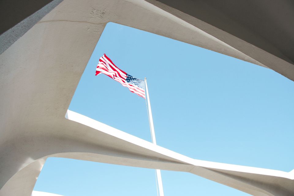 Oahu: Pearl Harbor, USS Arizona, and City Tour - From Waikiki pickup to Pearl Harbor Visitor Center: why this format works