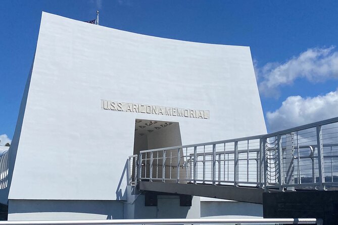 Oahu: Pearl Harbor USS Arizona Memorial Small Group Tour - Punchbowl National Memorial Cemetery: Short Stop, Big View