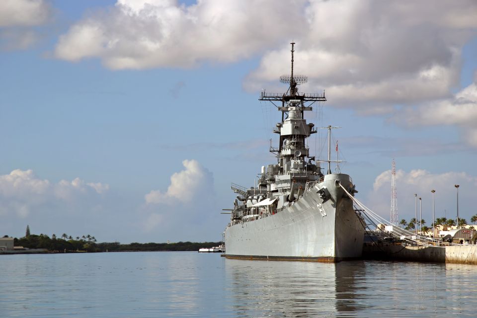 Oahu: Pearl Harbor, USS Arizona, Might Mo, & Honolulu Tour - Key highlights in plain English