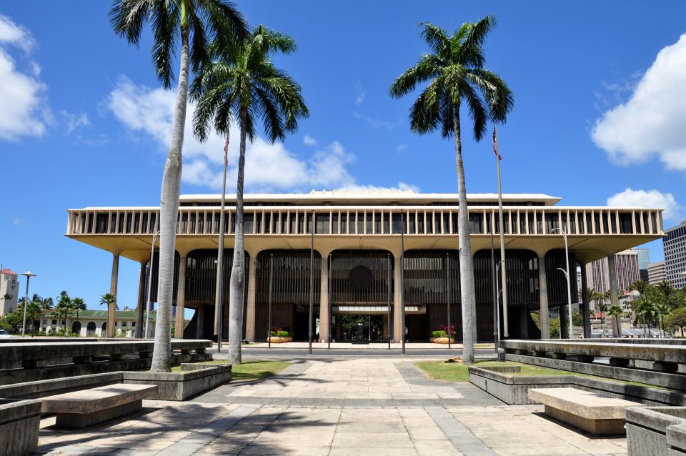 Oahu: Pearl Harbor, USS Arizona, Might Mo, & Honolulu Tour - Punchbowl and the National Memorial Cemetery: moving, and best when you slow down for it