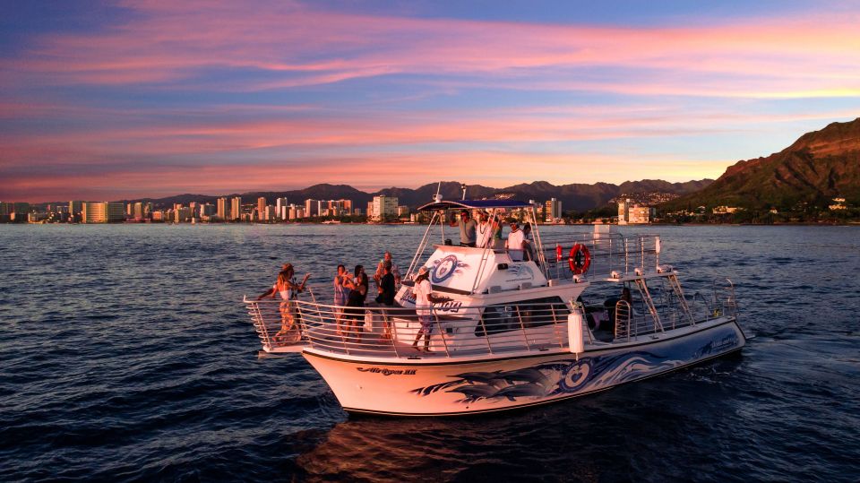 Oahu: Premium Waikiki Sunset Party Cruise with Live DJ - Drinks on board: how to get value from the free ticket and refill cup