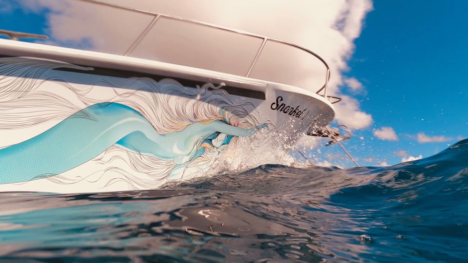 Oahu: Turtle Canyon Snorkeling Boat Tour - Boat Comfort: Floating Platforms and a Simple Swim Plan