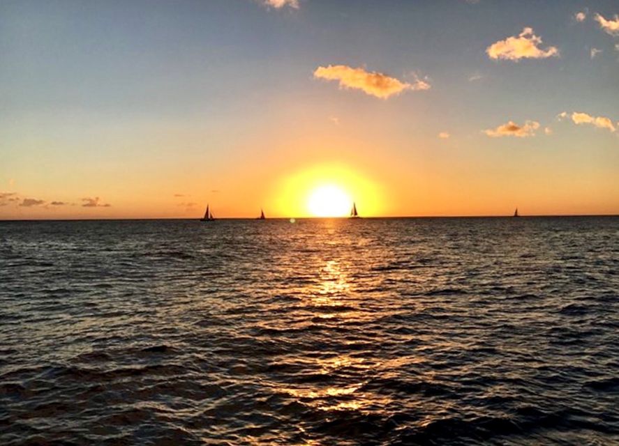 Oahu: Waikiki Glass Bottom Boat Sunset Cruise - Why this Waikiki-to-Diamond Head sunset route feels worth it