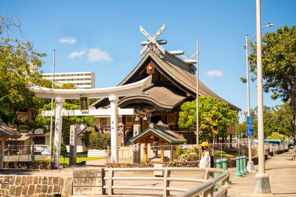 Oahu: Waikiki Trolley Hop-on Hop-off All-Line Pass - Green Line for Diamond Head: KCC Farmers’ Market Made Easy