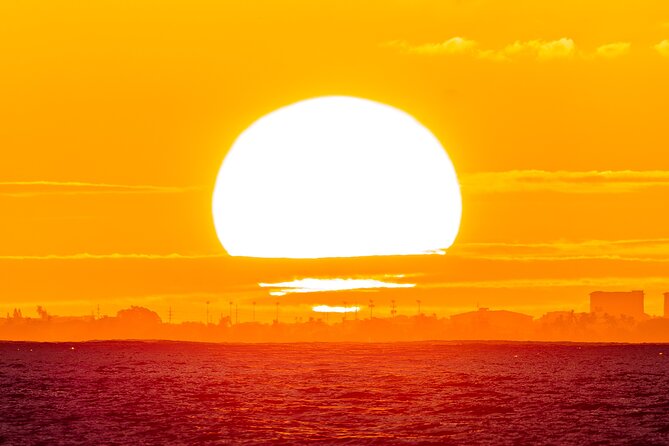 Oahu's Waikiki Coast: Moana’s Sunset Cocktail Sail - The route: past Diamond Head, then back along Waikiki