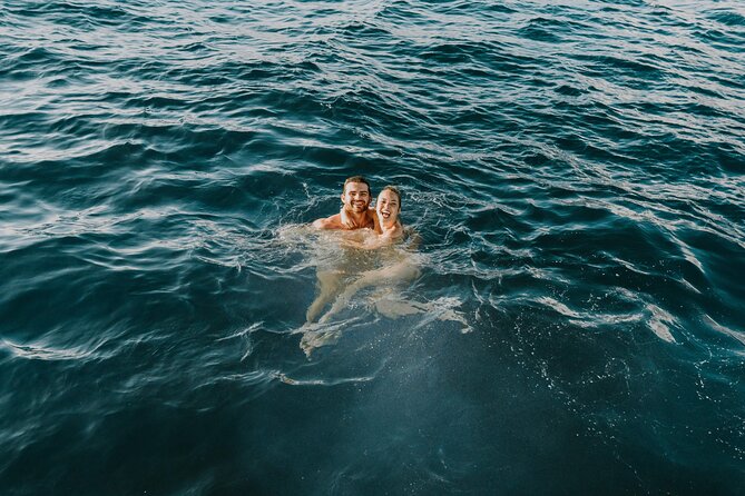 Paradise Waikiki Sunset Cruise + LIVE DJ + SWIMMING - Wildlife chances on the water: dolphins, turtles, and more