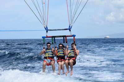 Parasailing in Waikiki from Oahu Hawaii - The boat portion from Ala Moana: quick, scenic, and not too long