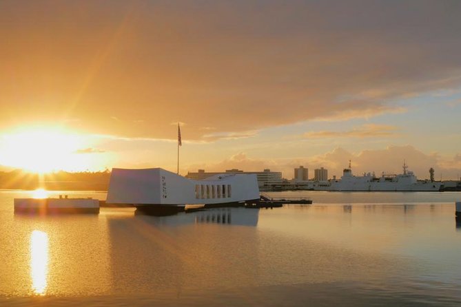Pearl Harbor Arizona Memorial - Honolulu Tour - Submarine Access - Punchbowl National Cemetery on the Windy Hill Above Honolulu