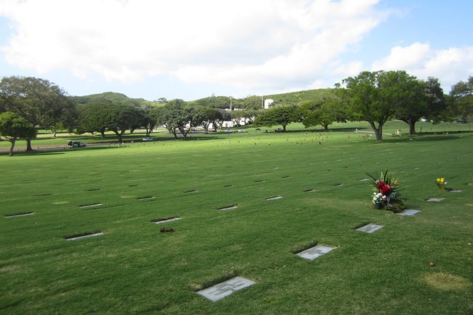 Pearl Harbor History Remembered Tour from Ko Olina - Narration and guide quality: it can make or break the experience