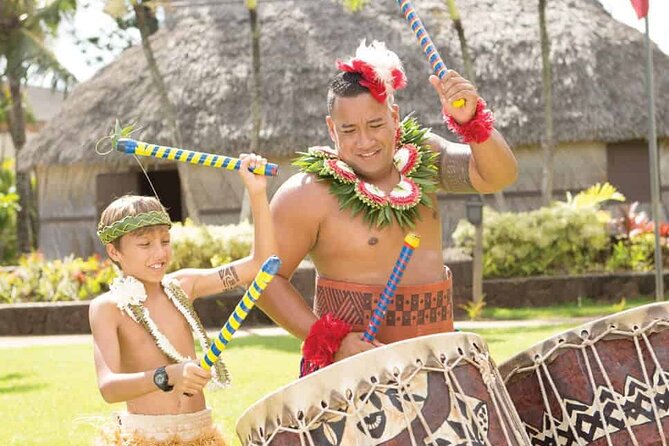 Polynesian Cultural Center: Islands of Polynesia Admission Ticket - Food at the center: choices, traditions, and the reality of crowds